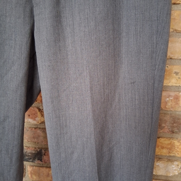 EGARA SLIM FIT 3 PIECE WOOL SUIT SIZE L - Picture 16 of 16